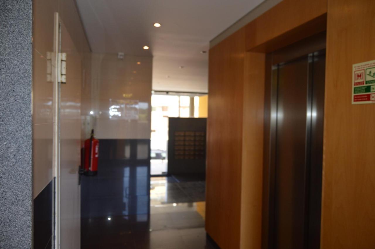 Apartamento Frente Ao Mar Com Piscina De Agua Salgada Quarteira Exterior foto